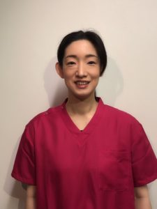 桑原 オーナーの古川です。鍼からマッサージ骨盤矯正・美容針まで全てのメニューに対応できます。